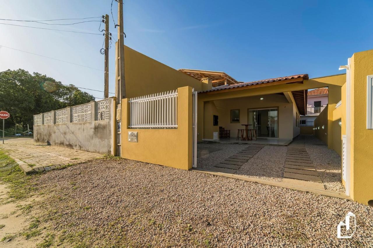 Casa Terrea Com 02 Dormitorios 봄비나스 외부 사진